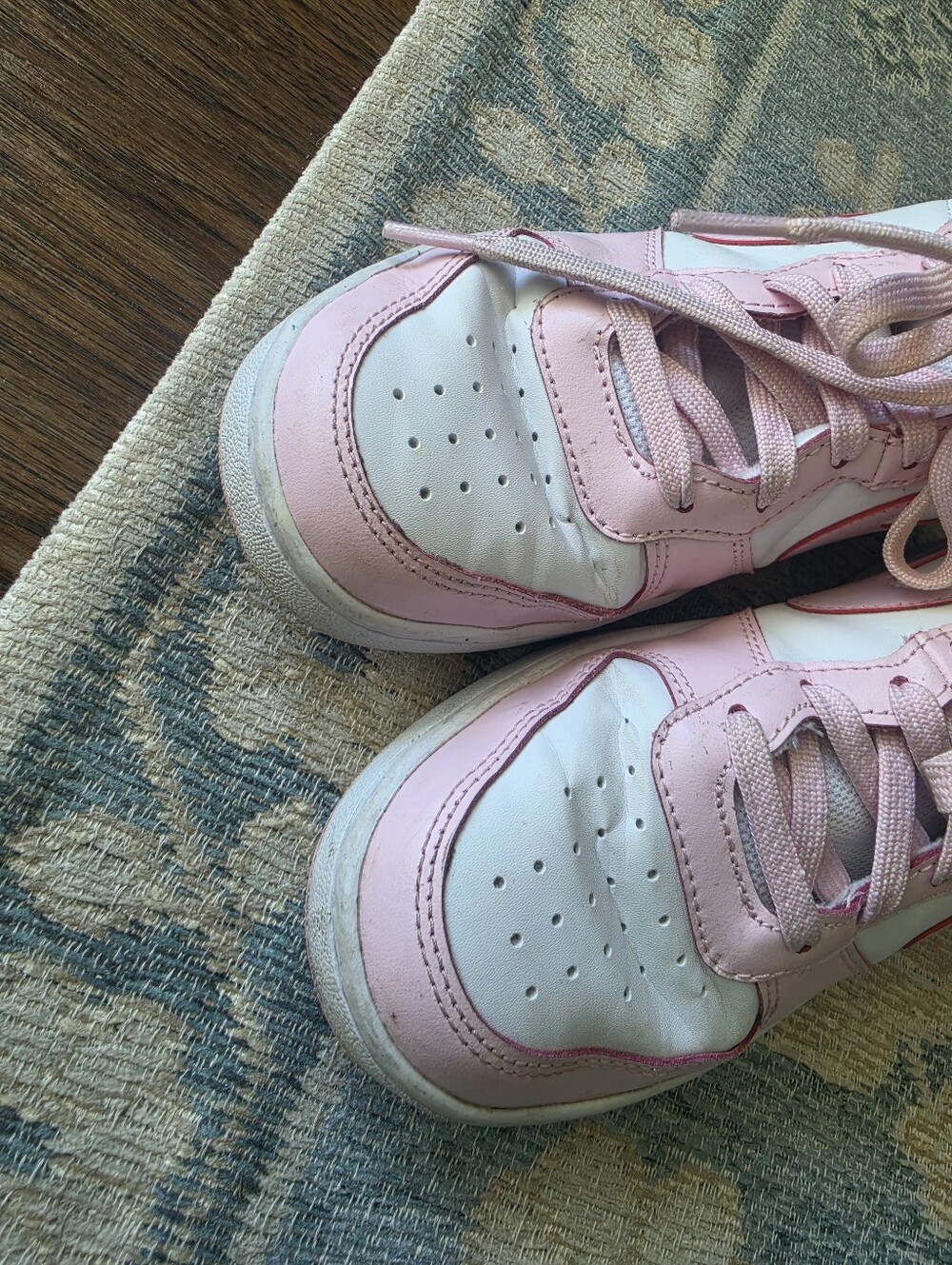 Pink Nike Dunks - Picture 2 of 6